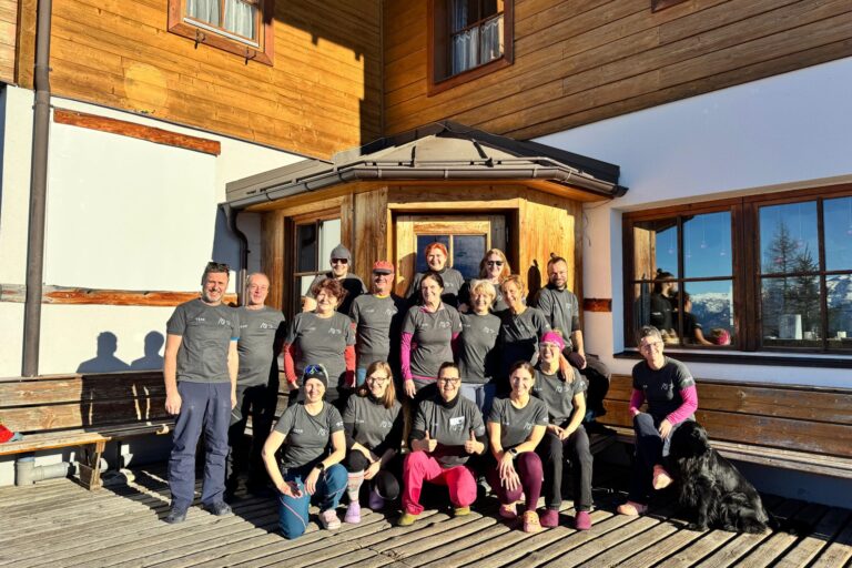Gruppenfoto Hüttendiensttreffen 2025
